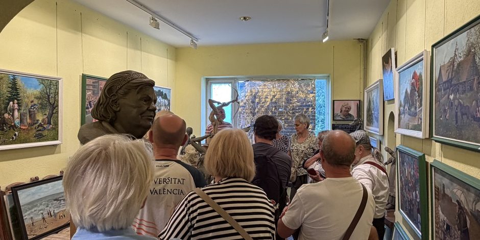 Ekskursija pas Akmenės menininkus – Stanislovo ir Antano Adomaičių dirbtuvės bei galerijos